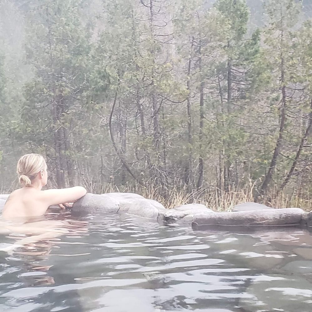 breitenbush hot springs silent pool travel podcast