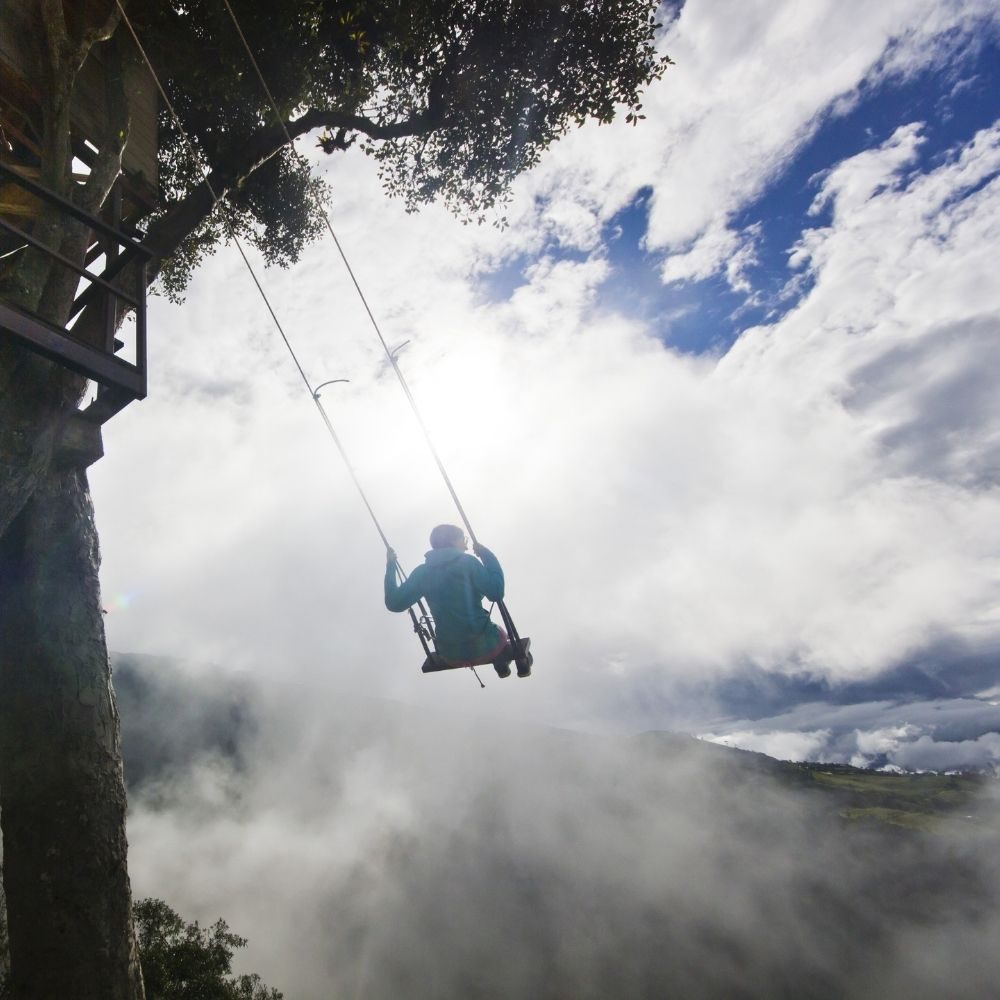 la casa del arbol swing at end of the world